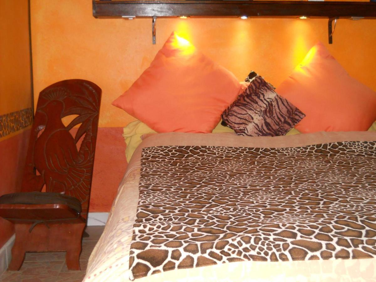 Bed and Breakfast Gandalf Safari Camp à Saint-Joseph Chambre photo
